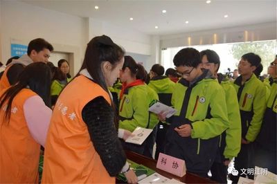 新時代文明實踐|江陰人學起雷鋒真&ldquo;走心&rdquo;!這波暖操作里,有你熟悉的人嗎?